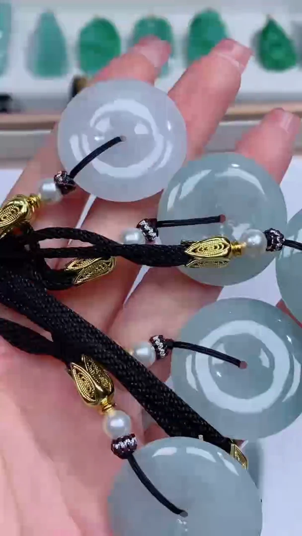 翡翠未镶嵌颈饰吊坠团购多样性发一件