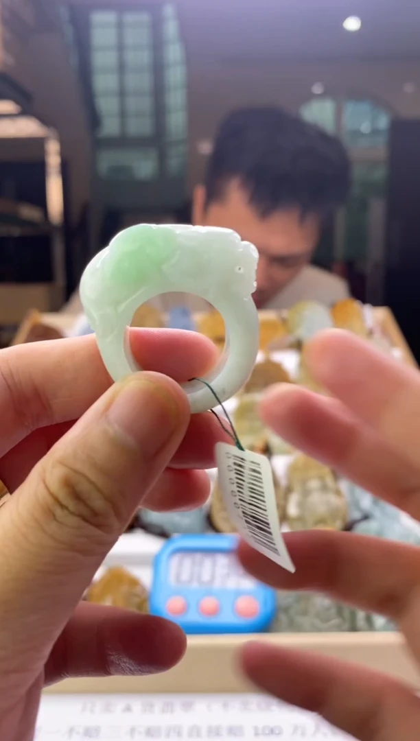 翡翠未镶嵌吊坠(不含链)天然翡翠