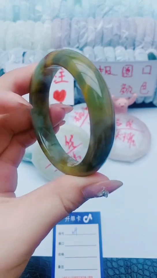 未镶嵌手镯石英质玉w19+54-55