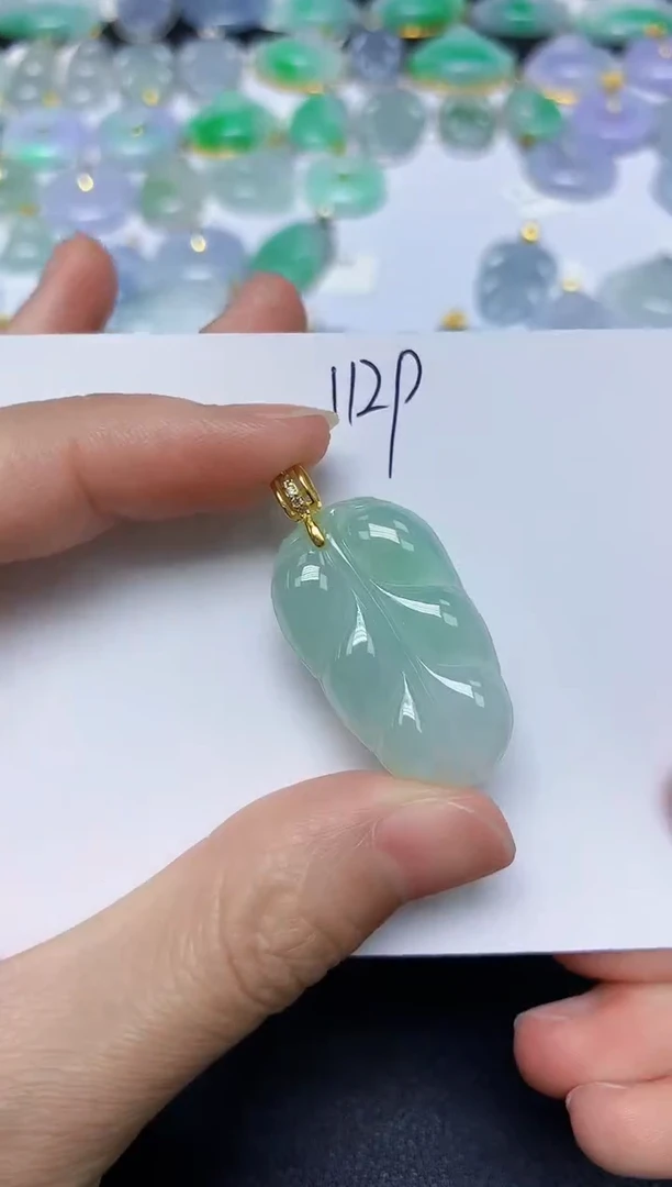 翡翠未镶嵌颈饰 天然缅甸翡翠A货