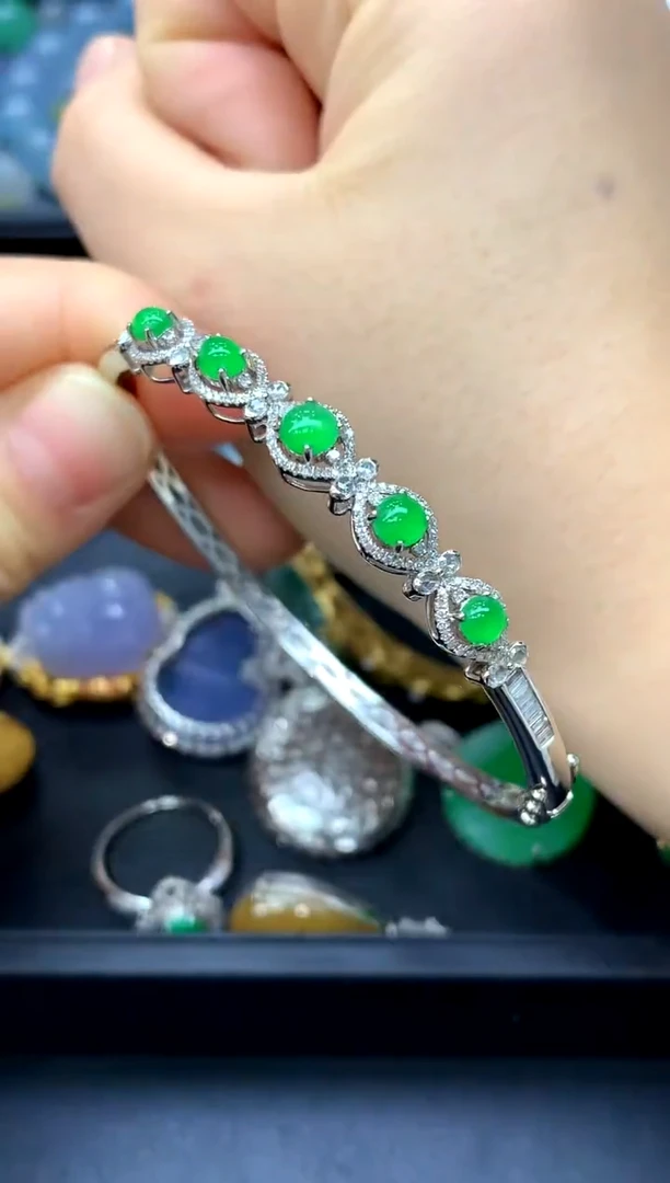 18K金镶嵌手镯翡翠540-中国好珍宝