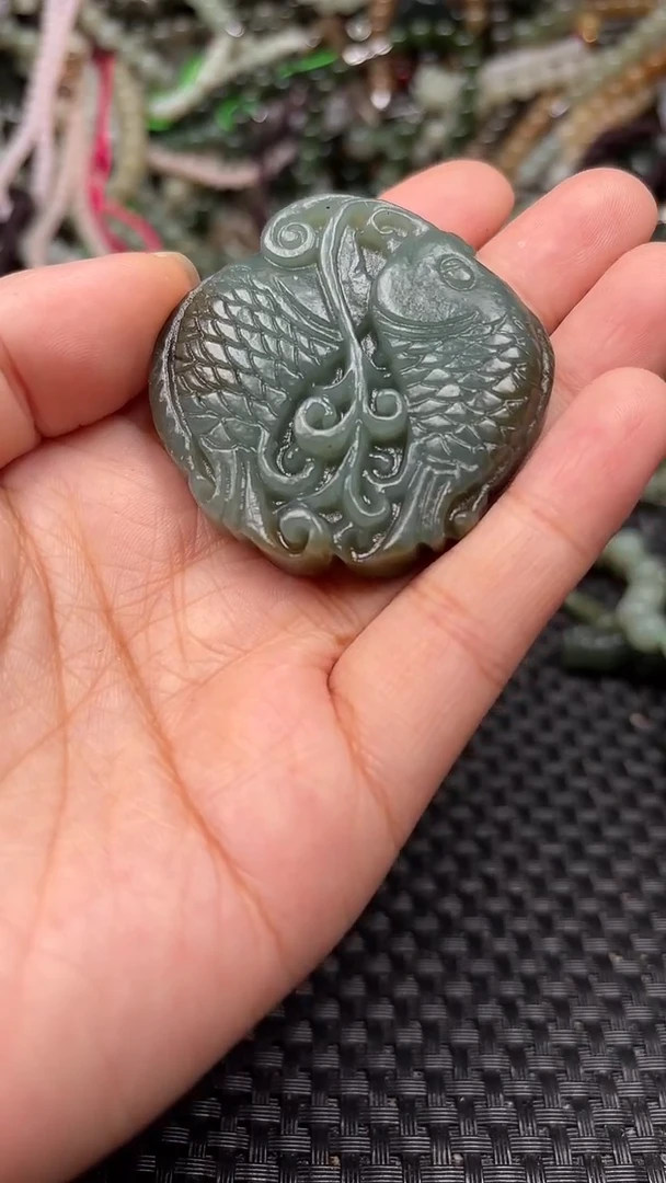 颈饰未镶嵌和田玉1