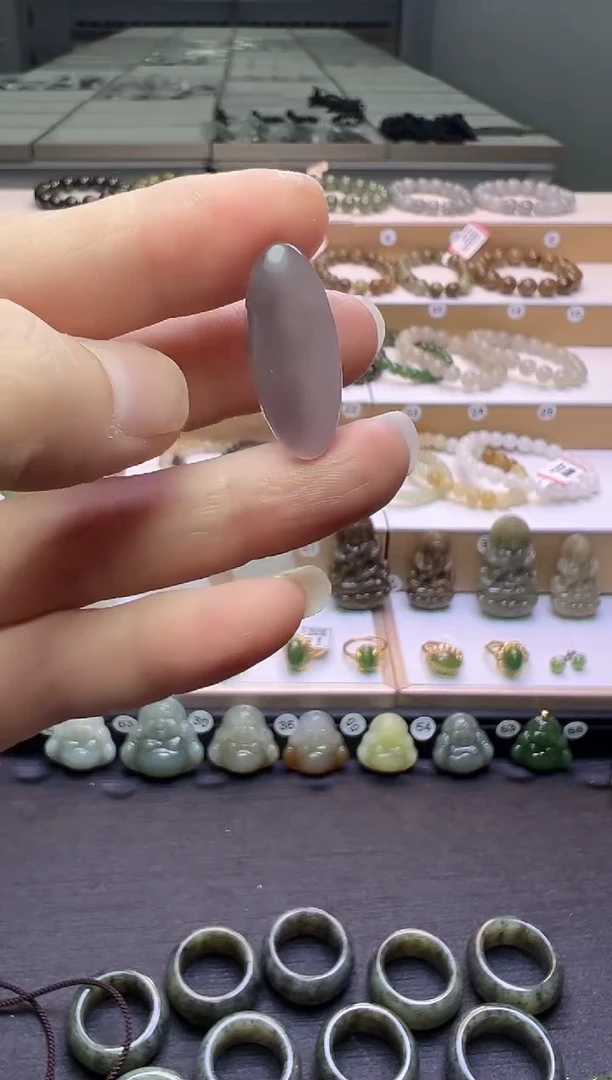 颈饰未镶嵌和田玉36号链接后台私信打什么孔