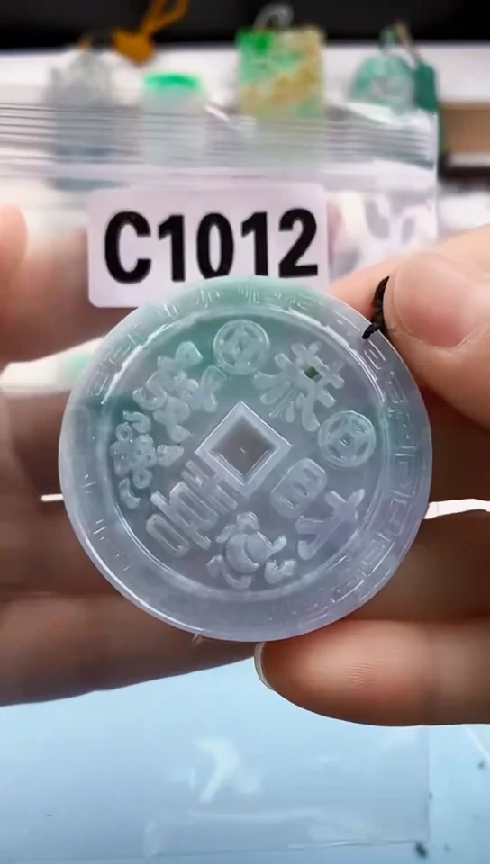 翡翠未镶嵌颈饰天然翡翠吊坠挂件
