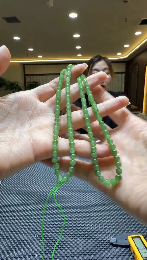 颈饰未镶嵌和田玉项链