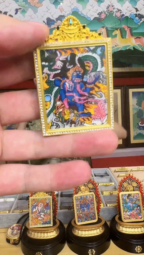 吊坠黑老师-热贡纯手绘-卓玛