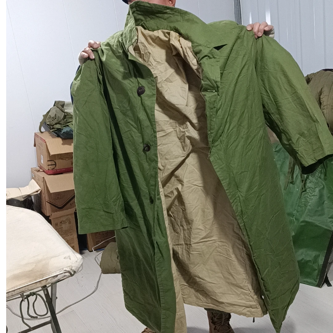 老款户外绿色卫生棉大衣