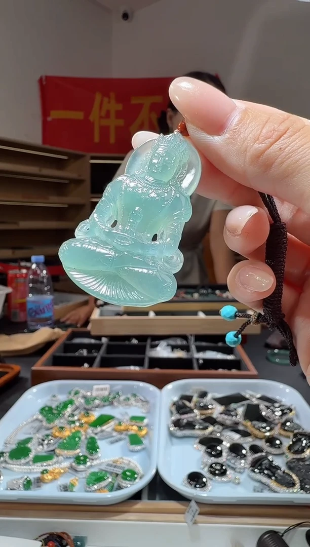 吊坠(不含链)未镶嵌翡翠度母