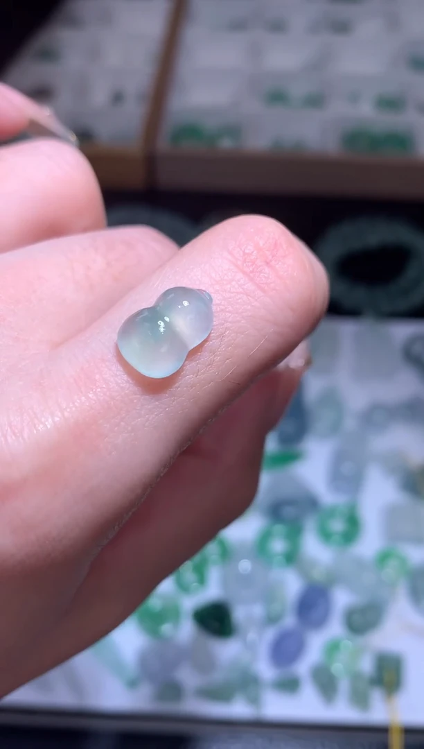 未镶嵌定制翡翠葫芦