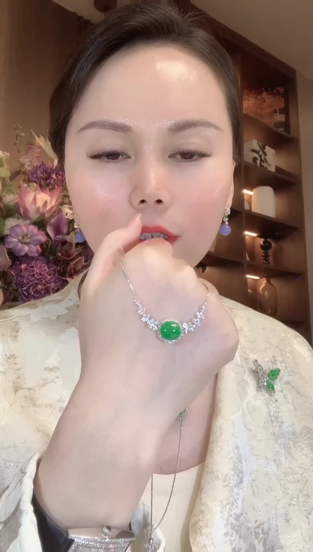 套链18K金镶嵌翡翠C92