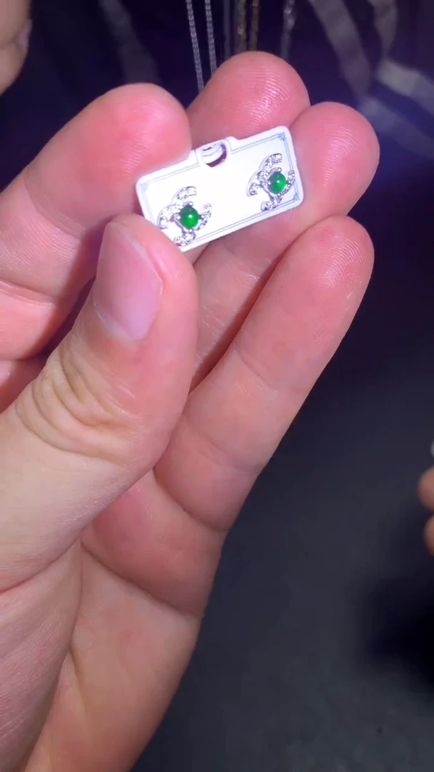 【闪购商品】翡翠耳饰未镶嵌0984701146/多样性发一
