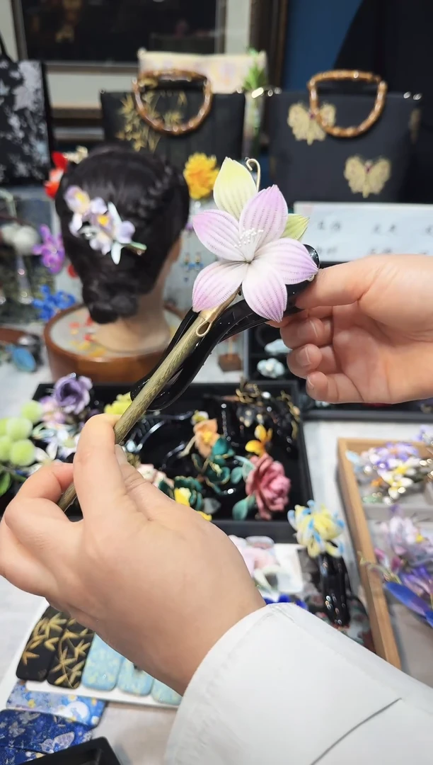 织绣花**夕国风非遗手工美物