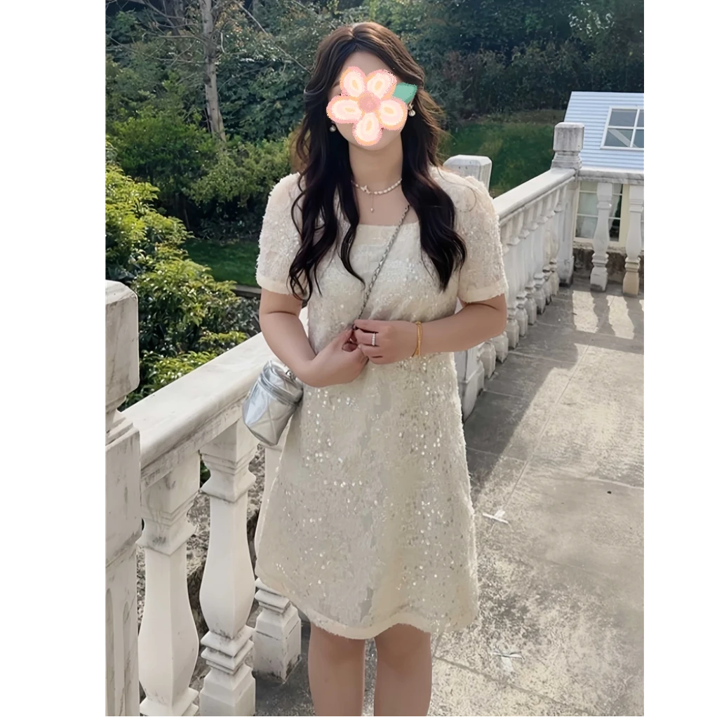 大码小香风重工亮片连衣裙夏季新款微胖mm宽松显瘦别致白色裙5108