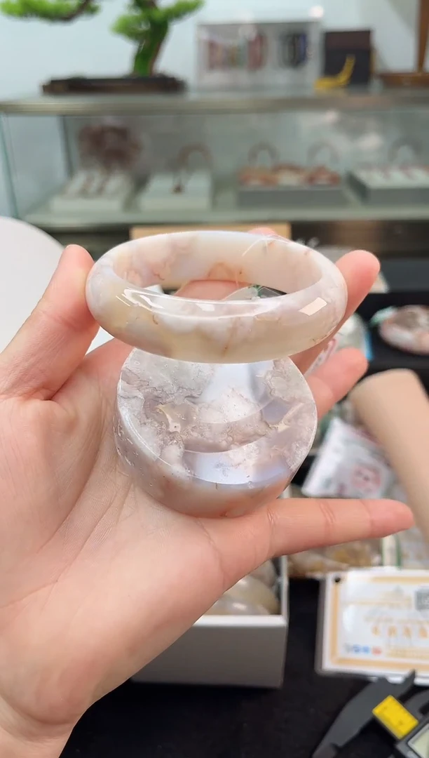 未镶嵌手镯石英质玉60圈口（赠品镯心）1560474