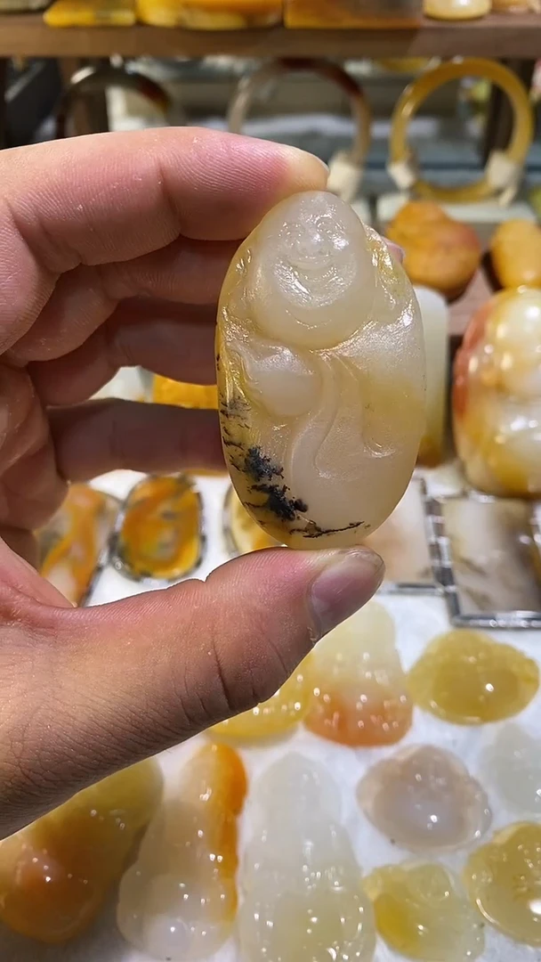未镶嵌石英质玉（黄龙玉）吊坠(不含链)黄龙玉把件