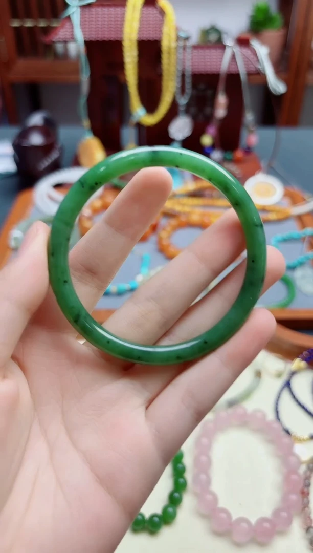 和田玉未镶嵌颈饰和田玉55#手镯*1 ZD