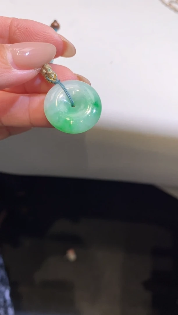 吊坠(不含链)未镶嵌翡翠平安扣