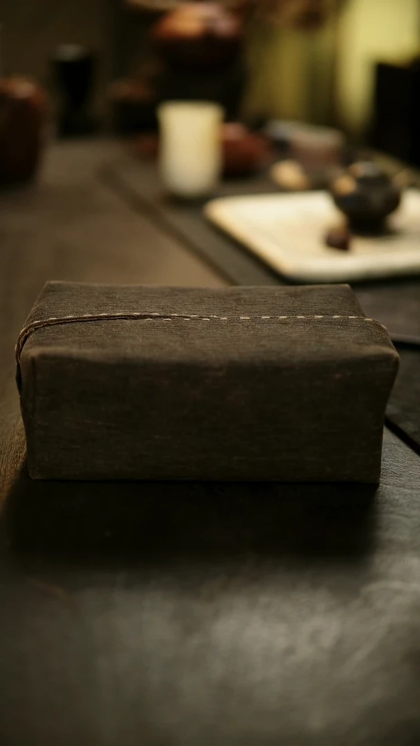 阿眠     香云纱柞蚕丝纸巾包