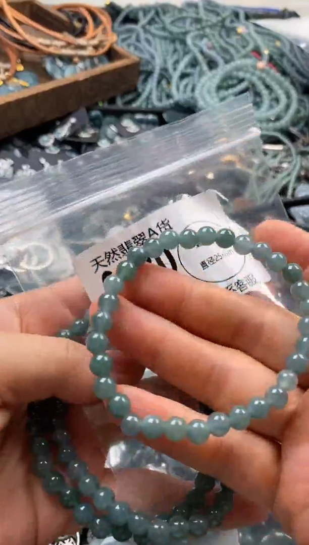翡翠未镶嵌颈饰多样性发其一0230