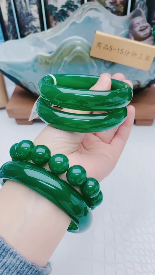 【闪购商品】玛瑙/玉髓手镯未镶嵌玛瑙手镯