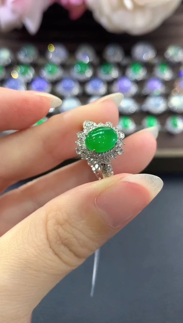 18K金镶嵌戒指翡翠b151