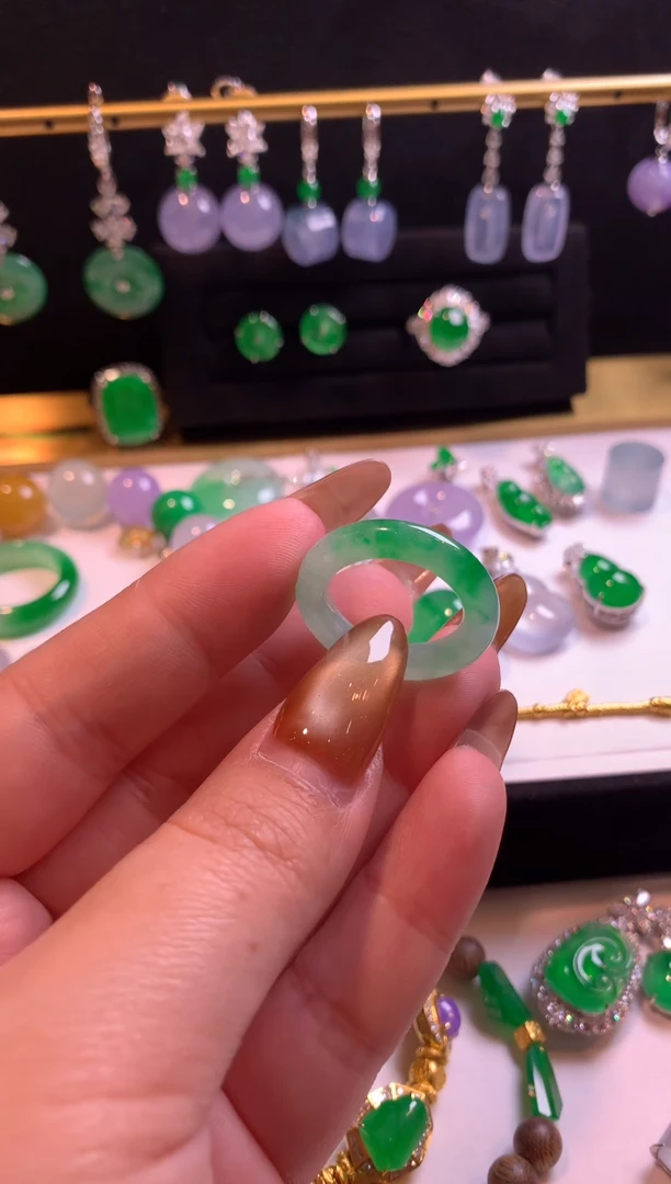 未镶嵌戒指翡翠戒圈