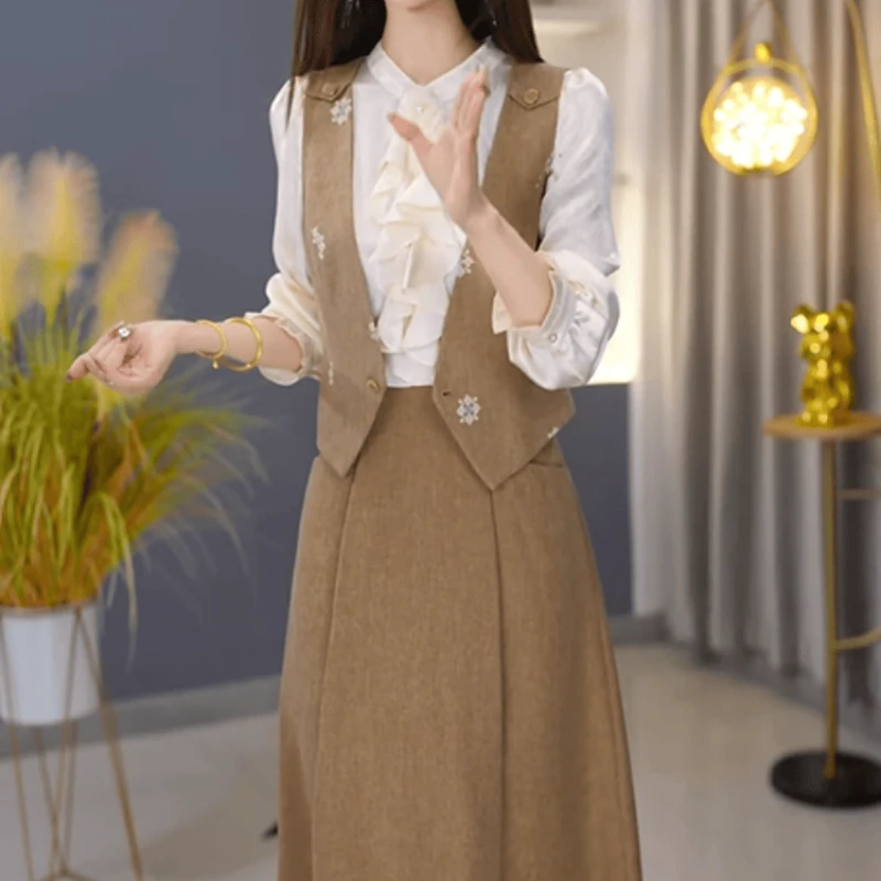 A565【马甲+连衣裙】2025早秋新款优雅时尚气质收腰连衣裙两件套