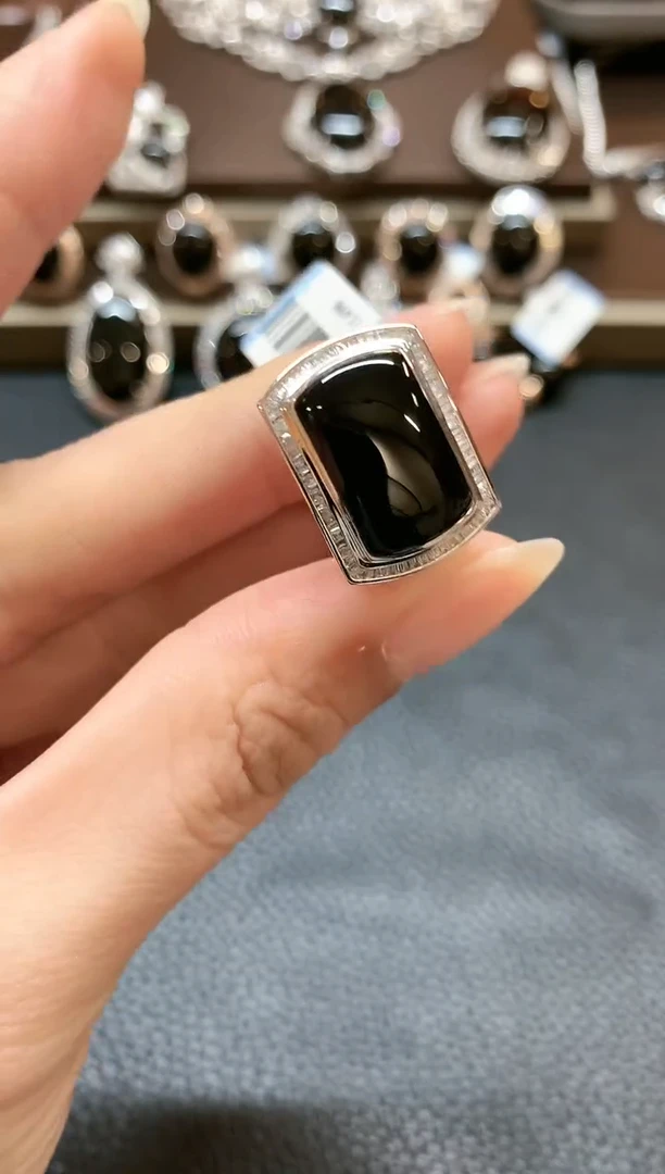 【闪购商品】翡翠戒指18K金镶嵌b37不退换