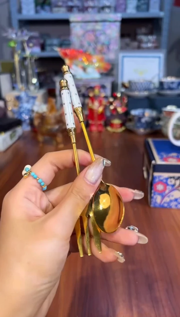 156俄皇STAR蓝色勺+叉