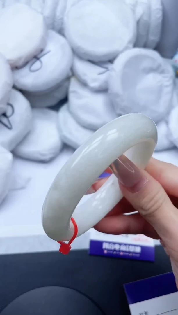 【闪购商品】和田玉手镯未镶嵌19L136-53