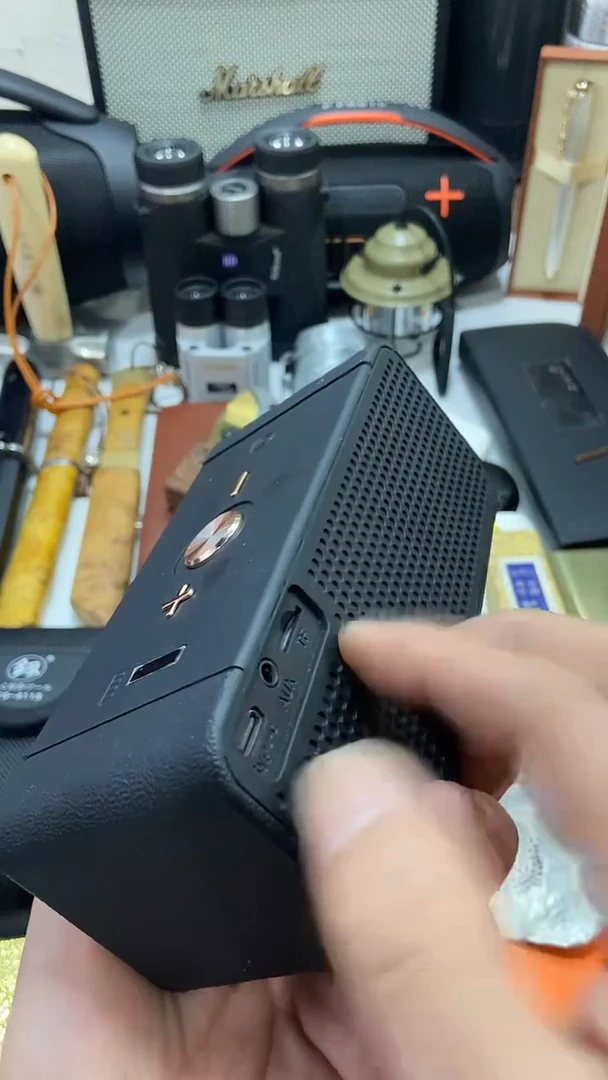 瓷片闪购商品 如图所示