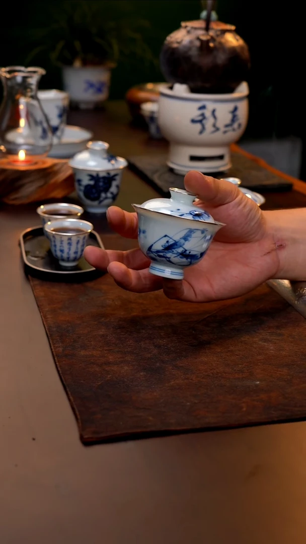 微瑕虾盖碗轻微开片三包银口