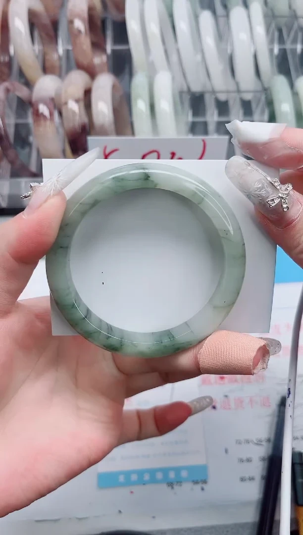 【闪购商品】石英质玉手镯未镶嵌A224-59