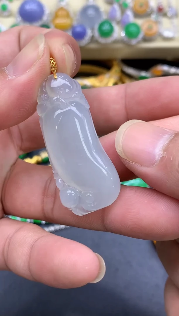 颈饰18K金镶嵌翡翠40-中国好珍宝