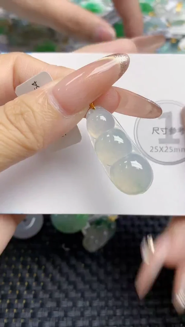 颈饰18K金镶嵌翡翠天然缅甸A货翡翠百元以上9元证书费自理