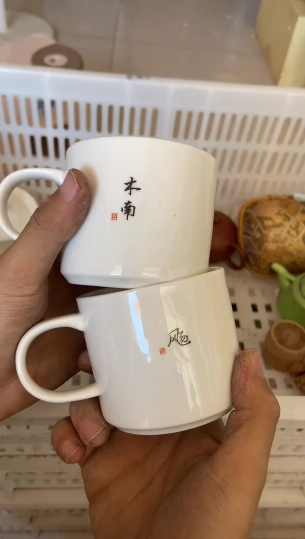 无运费险有瑕疵的摄影的产品有使用过的痕迹有点脏介意勿拍