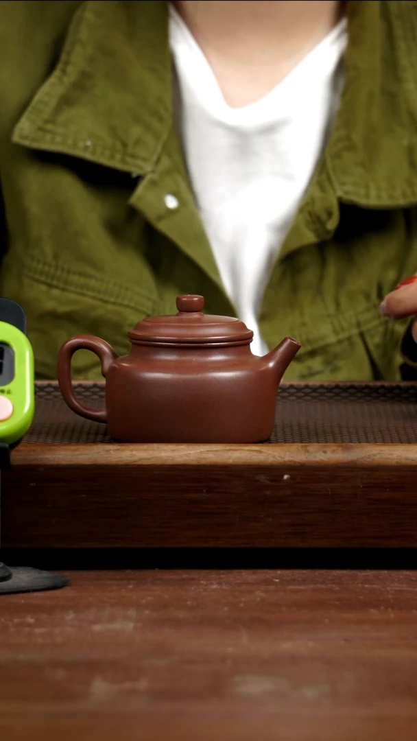 茶壶紫砂《****》台西底槽青德钟175CC