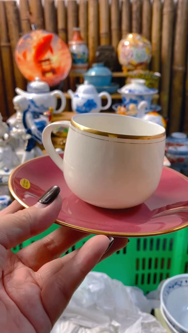 【闪购商品】瓷片天天开心快快乐乐哟