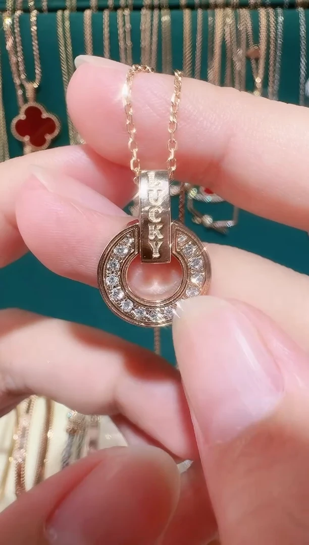 套链18K金镶嵌钻石套链  尾部带三饼链