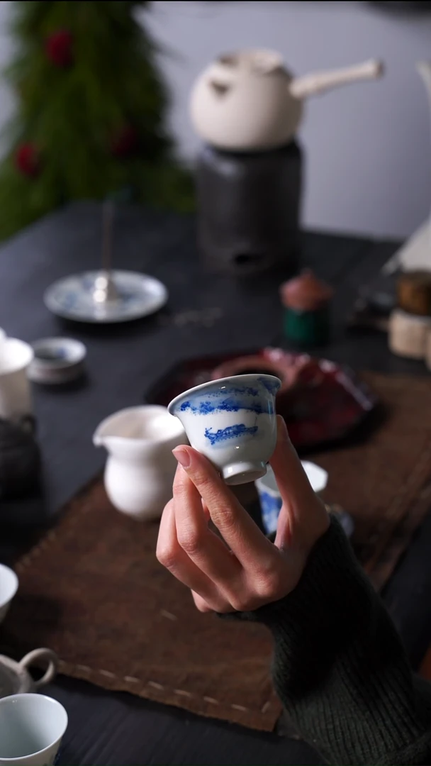 y***i泛舟青花小杯一件