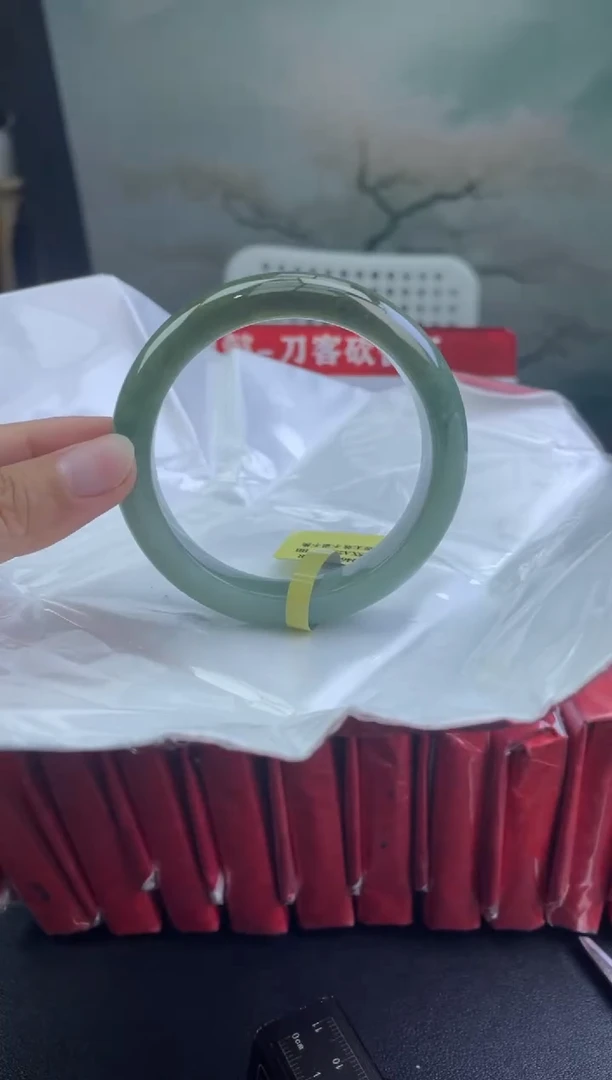 翡翠手镯未镶嵌3翡翠手镯