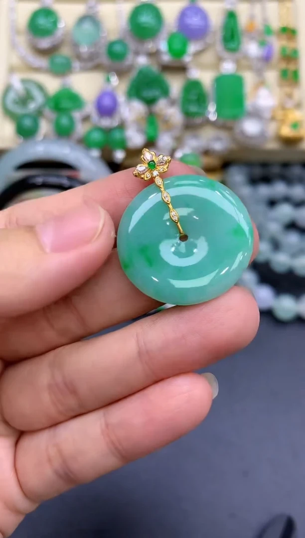 颈饰18K金镶嵌翡翠248中国好珍宝