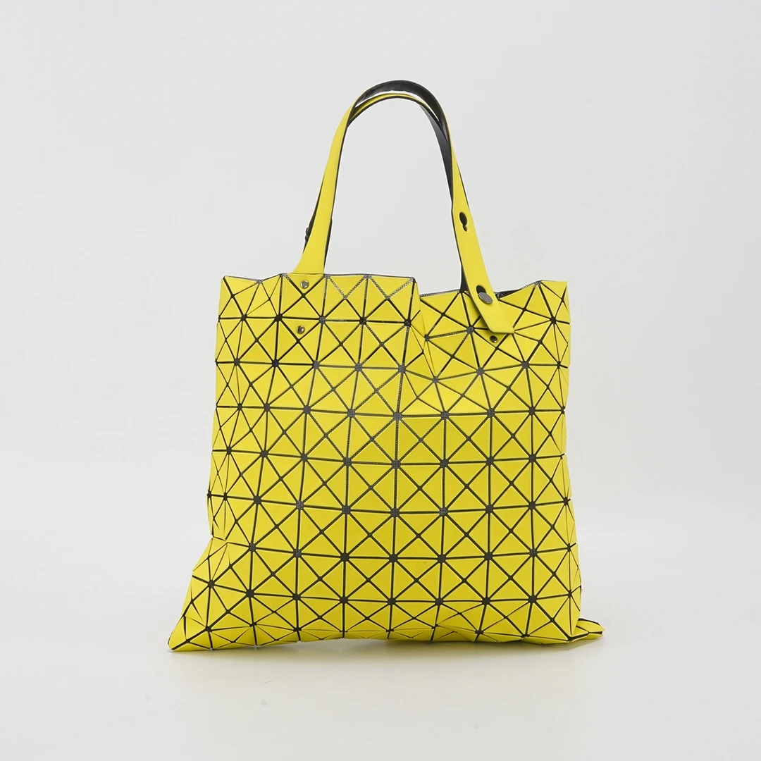 95新 Issey Miyake/三宅一生 【诗诗】 亮黄色托特包/BGB600050019