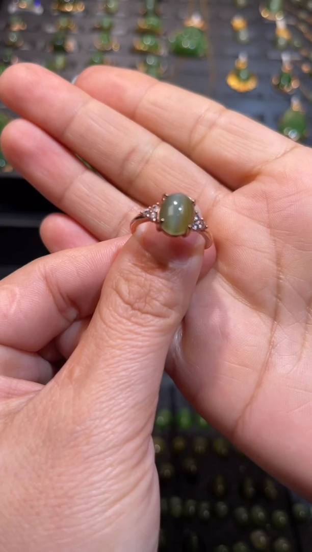 【闪购商品】和田玉碧玉猫眼戒指银S925镶嵌多样性发一