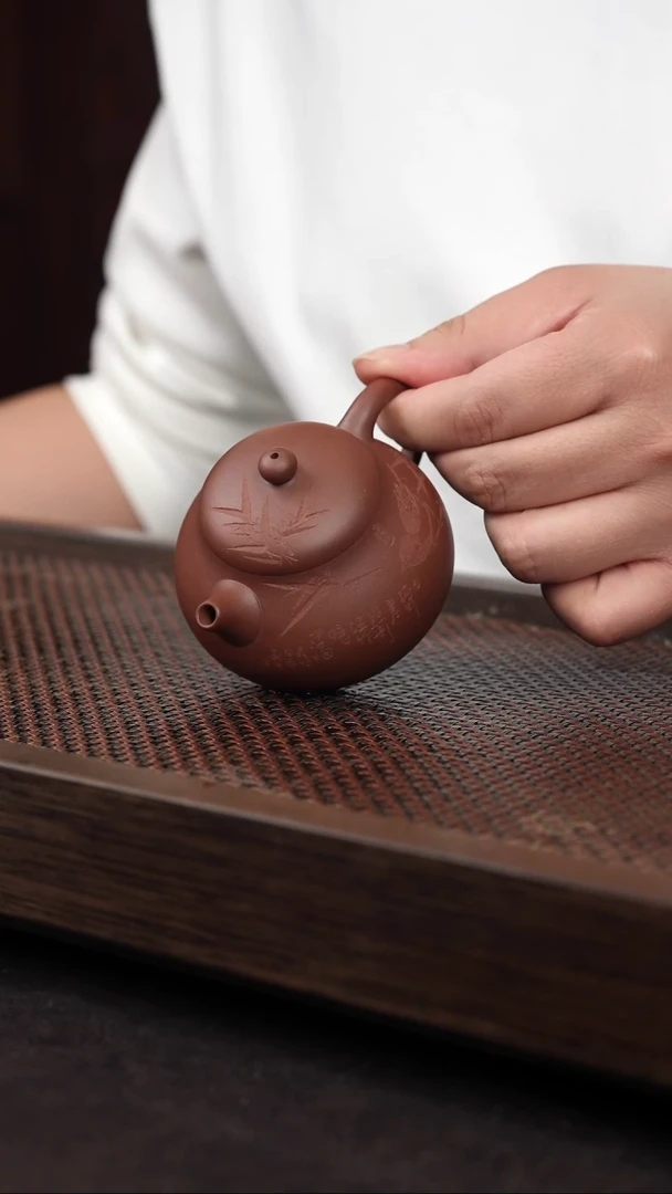 【闪购商品】紫砂茶壶超矿标底槽清刻绘文旦【带矿标证书】