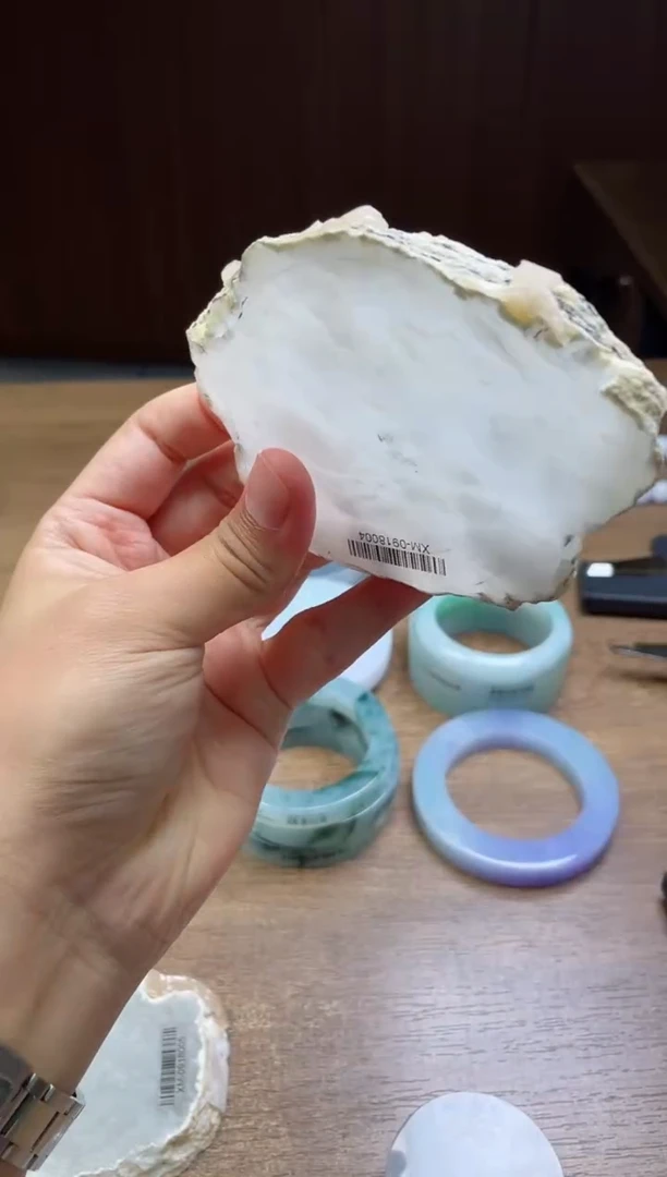 未镶嵌手镯定制翡翠用***@定制