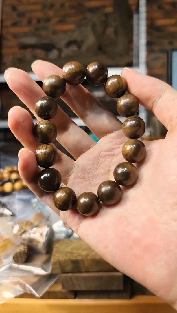 楠木（金丝楠）手串/手链1.5阴沉绿手串