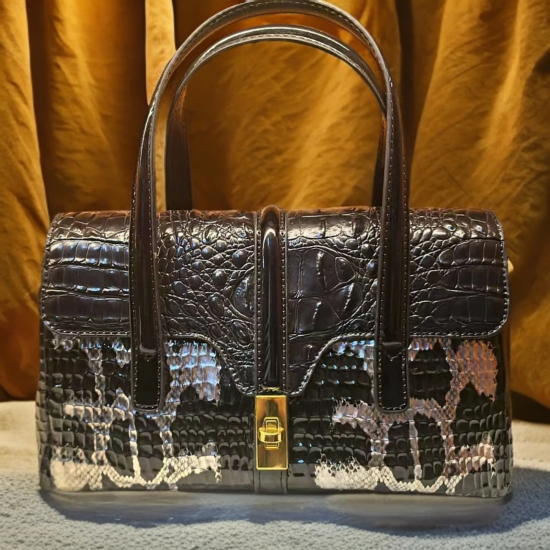 【点关注亮灯牌粉丝可拍】时尚百搭潮流女包