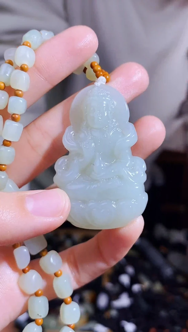 颈饰未镶嵌和田玉1