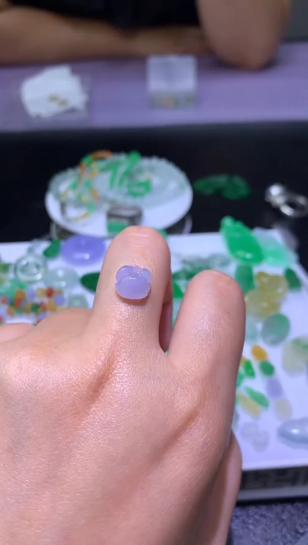 未镶嵌定制翡翠毛货